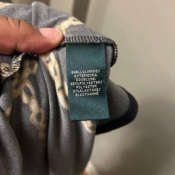 Lauren Ralph Lauren dress - black/gold chain print sleeveless w/belt - Picture 7 of 13